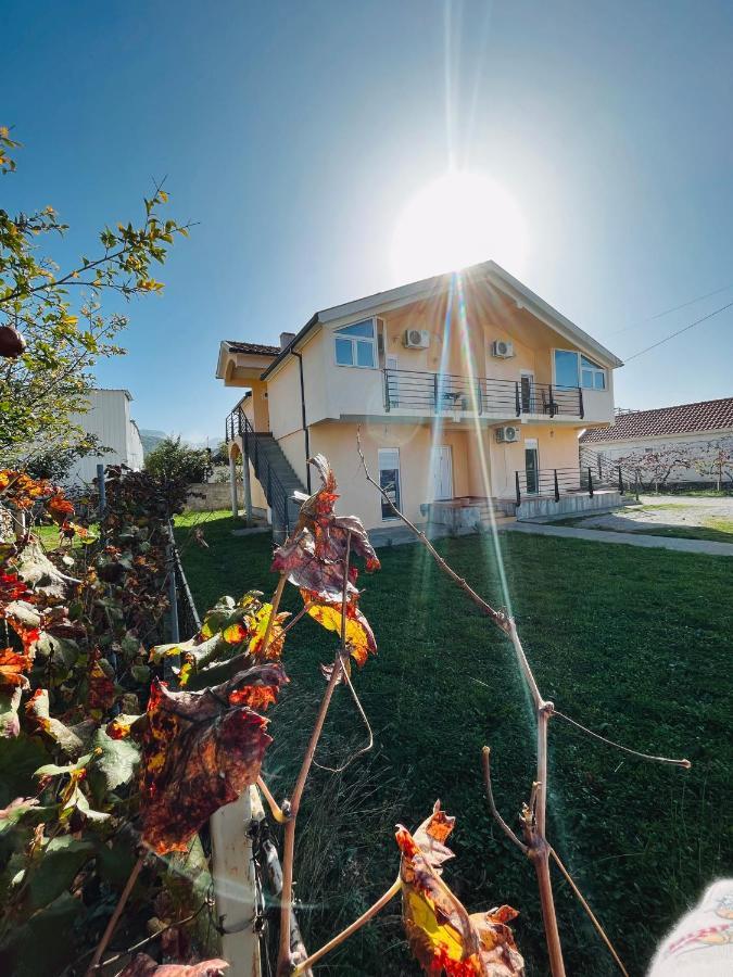 House Of Peace Hotel Podgorica Bagian luar foto